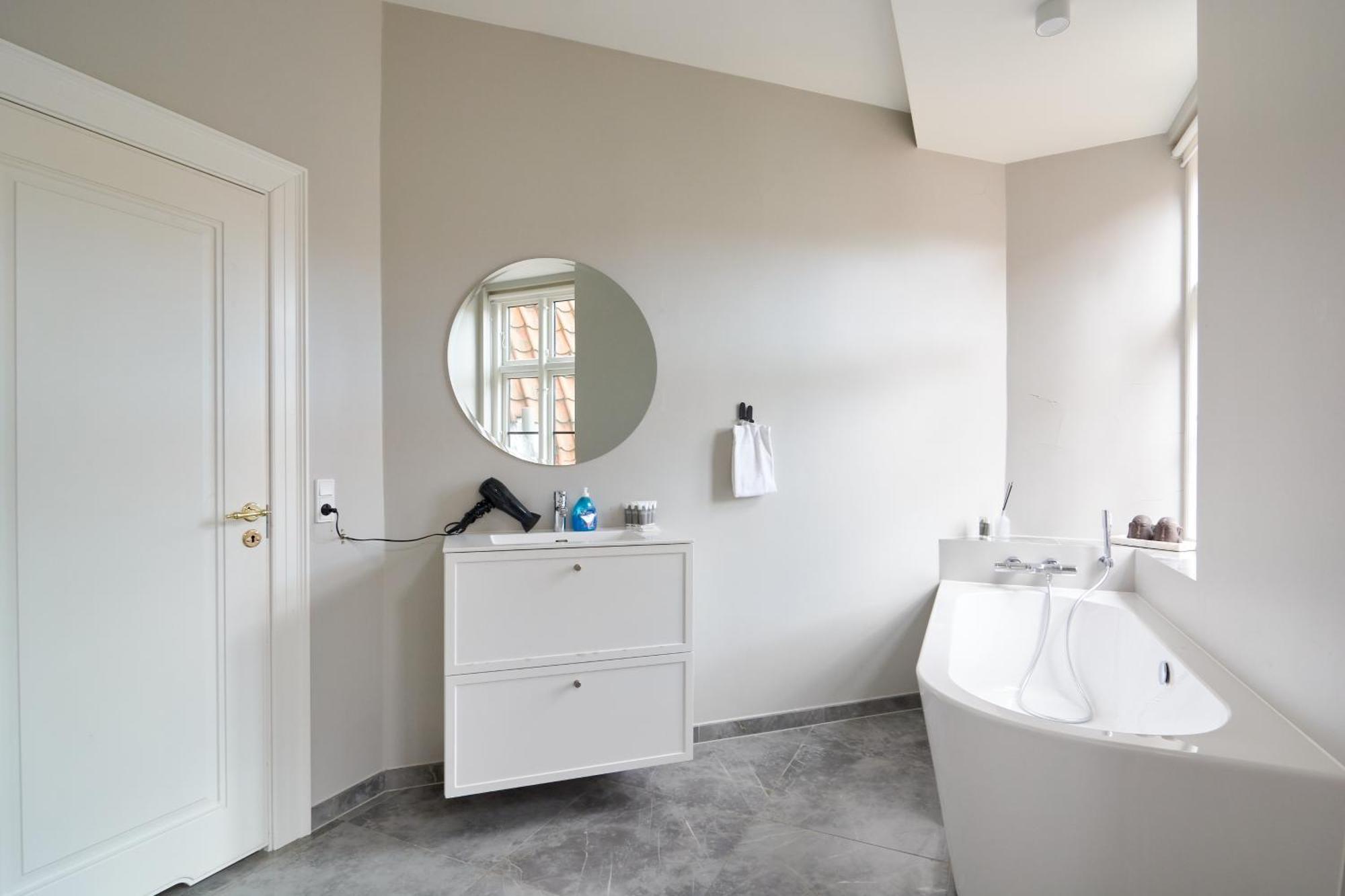 Large 4 Bedroom With Balcony & Bathtub In Cph City København Ngoại thất bức ảnh